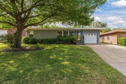 3401 W Fuller Avenue, Fort Worth