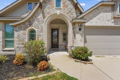 324 Roscoe Drive