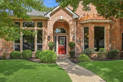 942 Village Parkway