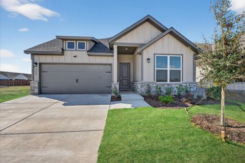 2220 Trailside Drive