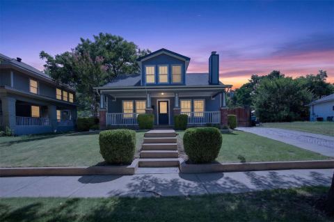 2205 College Avenue, Fort Worth