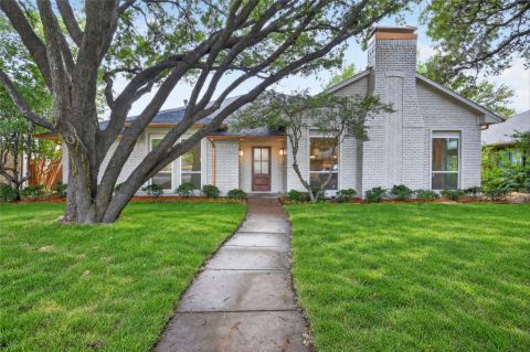 9754 Burleson Drive