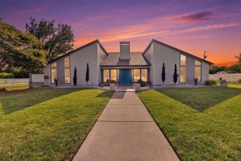 31 Rancho Drive N