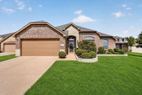 524 Longhorn Lane