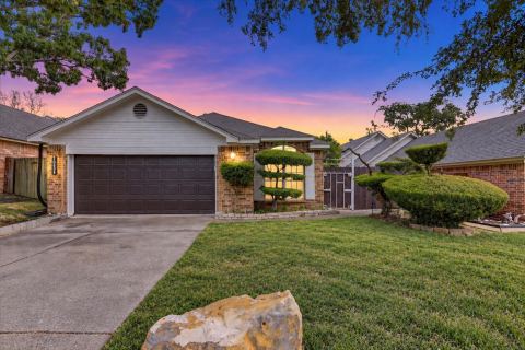 10634 Tall Oak Drive