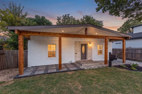 2911 S Denley