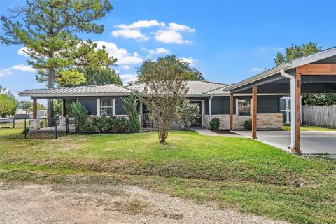 111 N Morgan Street W