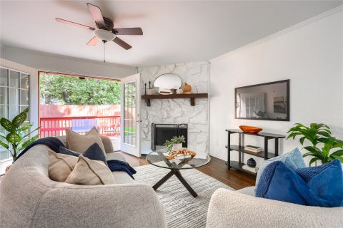 1600 Brentwood Drive