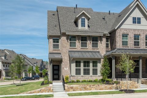 2101 Naples Drive