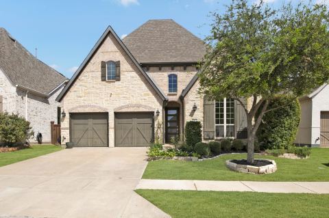 2937 Darcy