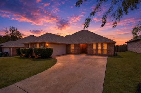 1800 Buena Vista Drive