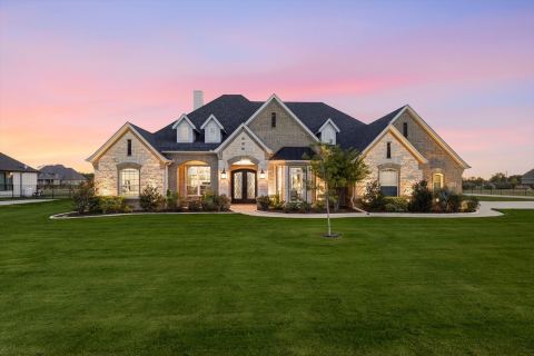 3424 Stardust Lane