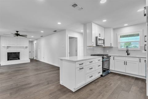 110 Twin Circle, Wortham
