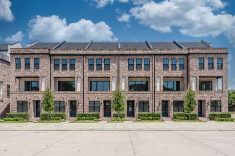 2401 Canton Street 1003