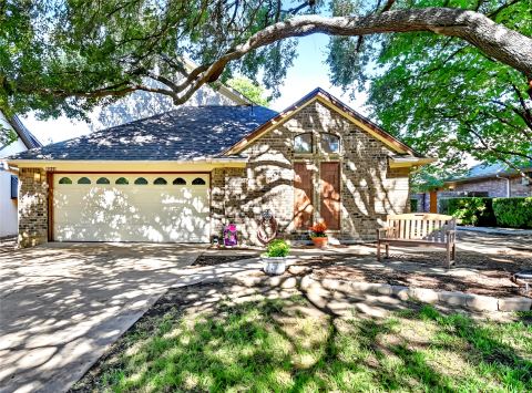 8019 Eagle Trail