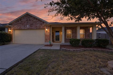 8448 Little Fawn Lane, Dallas
