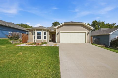 3311 Sweetwater Way