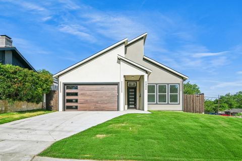 2504 Vaughn Boulevard