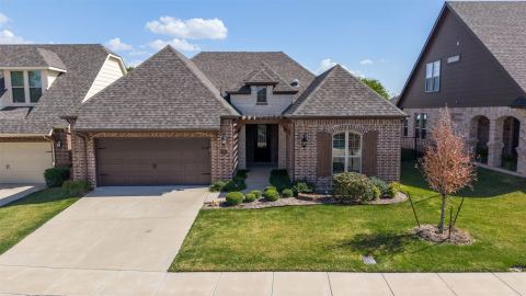 2908 Esplanade Boulevard 2908