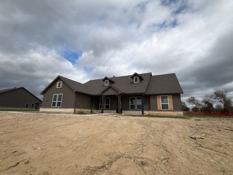 112 Pheasant Run Drive, New Fairview