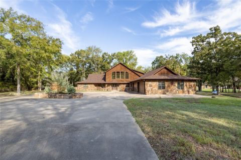 660 County Road 1503, Alba