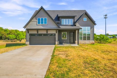 1316 Shawnee Trail, Granbury