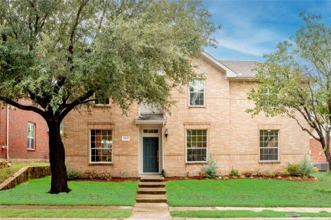 2837 Deer Ridge Drive