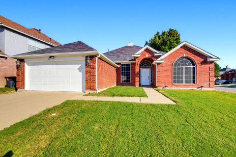 427 Watertown Lane, Arlington