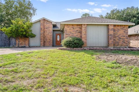 5213 Colonial Drive, Flower Mound