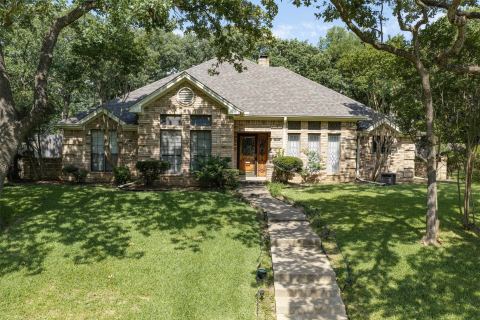 1142 Misty Oak Lane