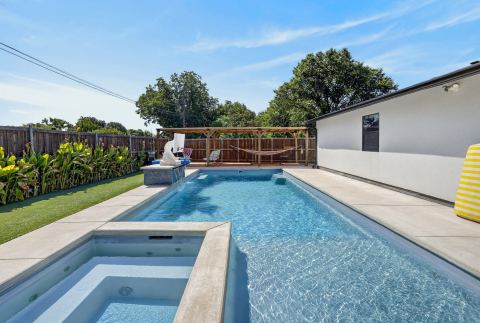 3193 Northaven Road