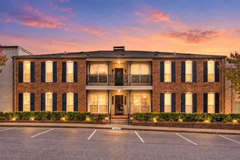 15930 Stillwood Street 2070, Dallas