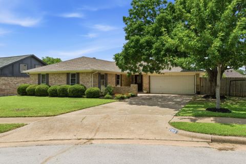 2915 Post Oak Court