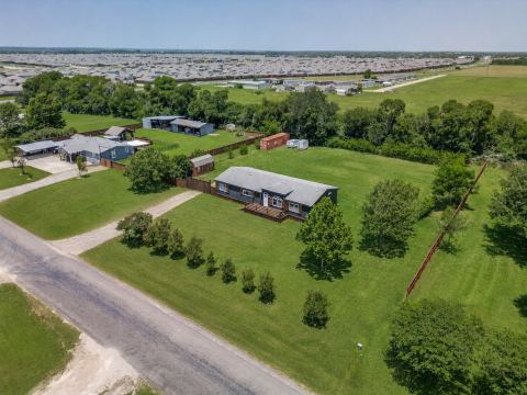 5715 Shady Hill Circle