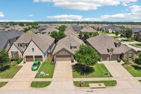 7804 Lewisville Lane