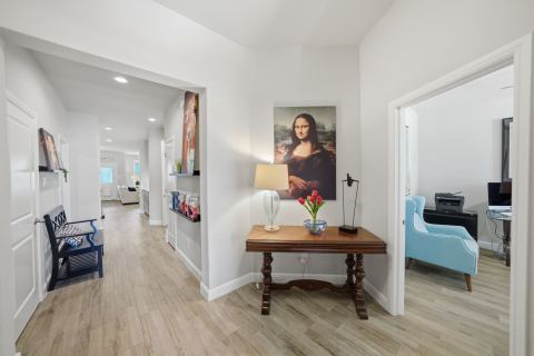 2301 Mockingbird Court