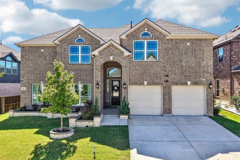 825 Violet Way