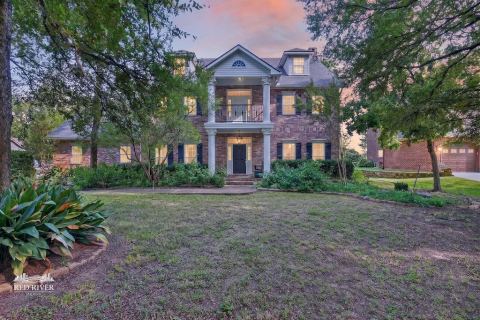 2309 N Cross Drive