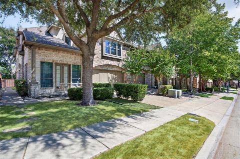 2388 Greymoore Drive