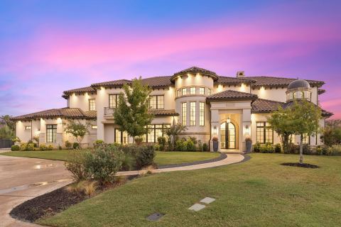 2202 Barcelona Court, Westlake