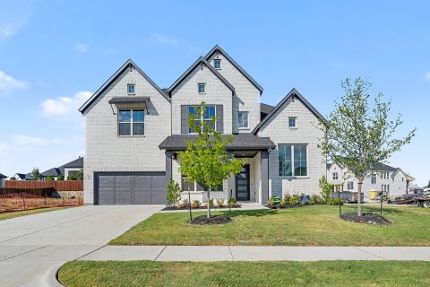 940 Shady Oaks Drive