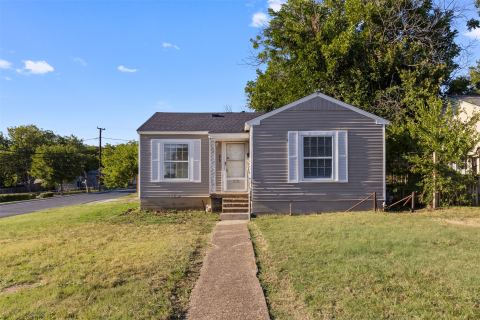 838 Dalworth Street, Grand Prairie