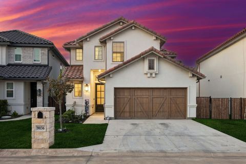 9036 Lakeside Drive