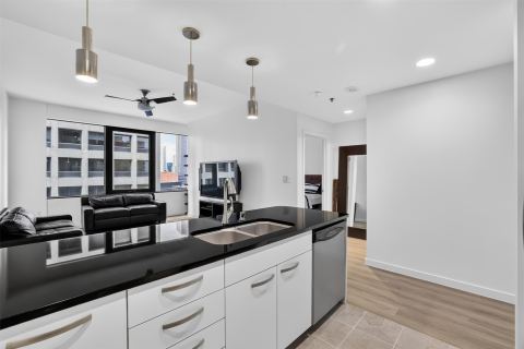 1200 Main Street 1708