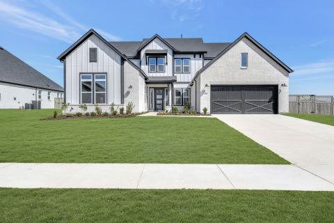 2108 Roaming Trail
