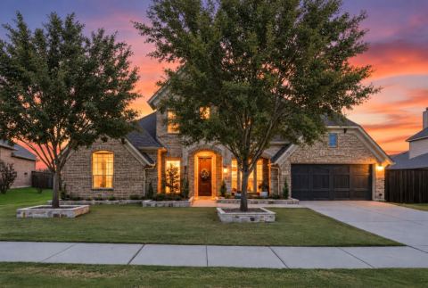 4430 Whispering Lake Drive