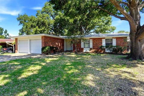513 Kelly Terrace