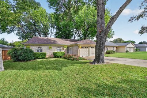 5715 Shady Hill Lane, Arlington
