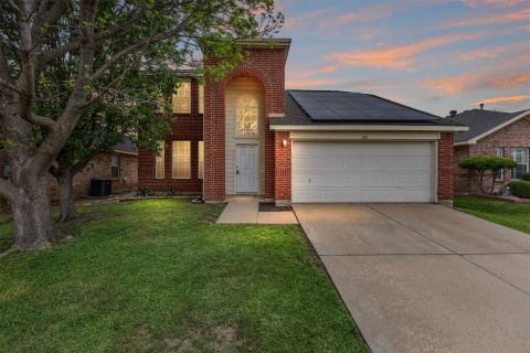312 Elk Run Drive, Fort Worth