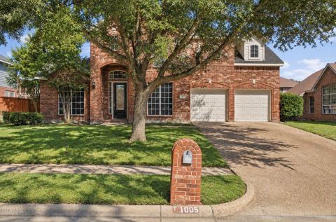 1005 Raspberry Lane